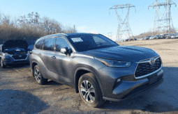 Foreign used 2021 Toyota Highlander